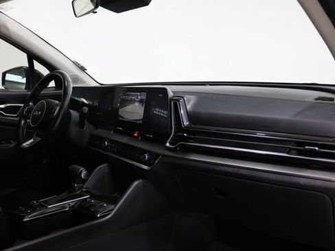 Used 2023 Kia Sportage EX image 16