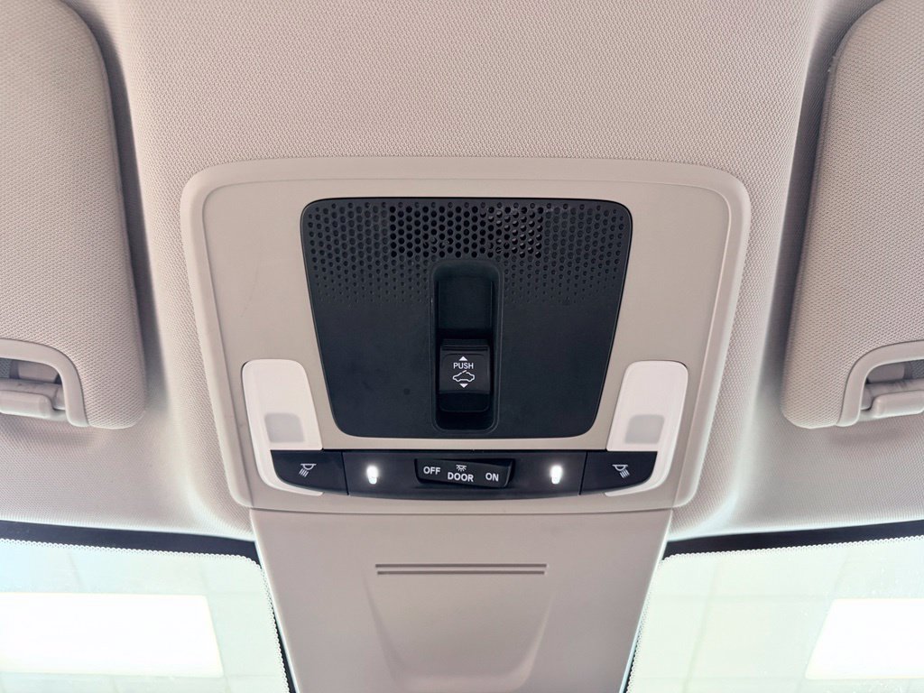 Used 2022 Honda Civic EX image 48