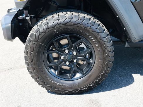 Used 2025 Jeep Wrangler Unlimited Sport S 4xe AWD/4WD image 11
