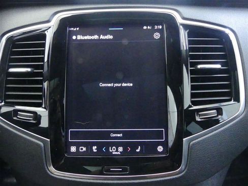Used 2023 Volvo XC90 T8 Plus AWD/4WD image 13