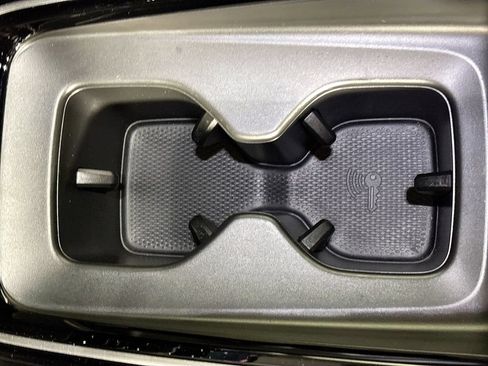 Certified 2023 Volkswagen ID.4 Pro S AWD/4WD image 17