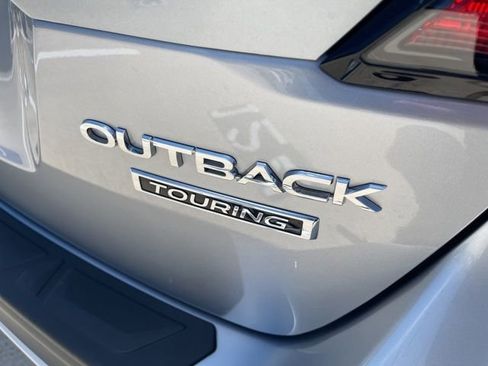 Used 2023 Subaru Outback Touring AWD/4WD image 7