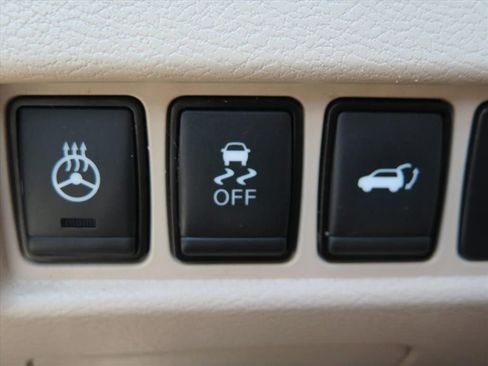 Used 2017 Nissan Murano Platinum w/ Platinum Technology Package FWD image 14