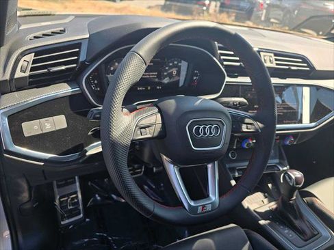Used 2025 Audi Q3 2.0T Premium Plus w/ Premium Plus Package AWD/4WD image 26