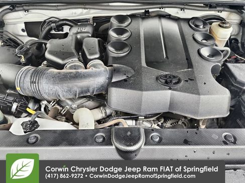 Used 2018 Toyota 4Runner SR5 RWD image 34