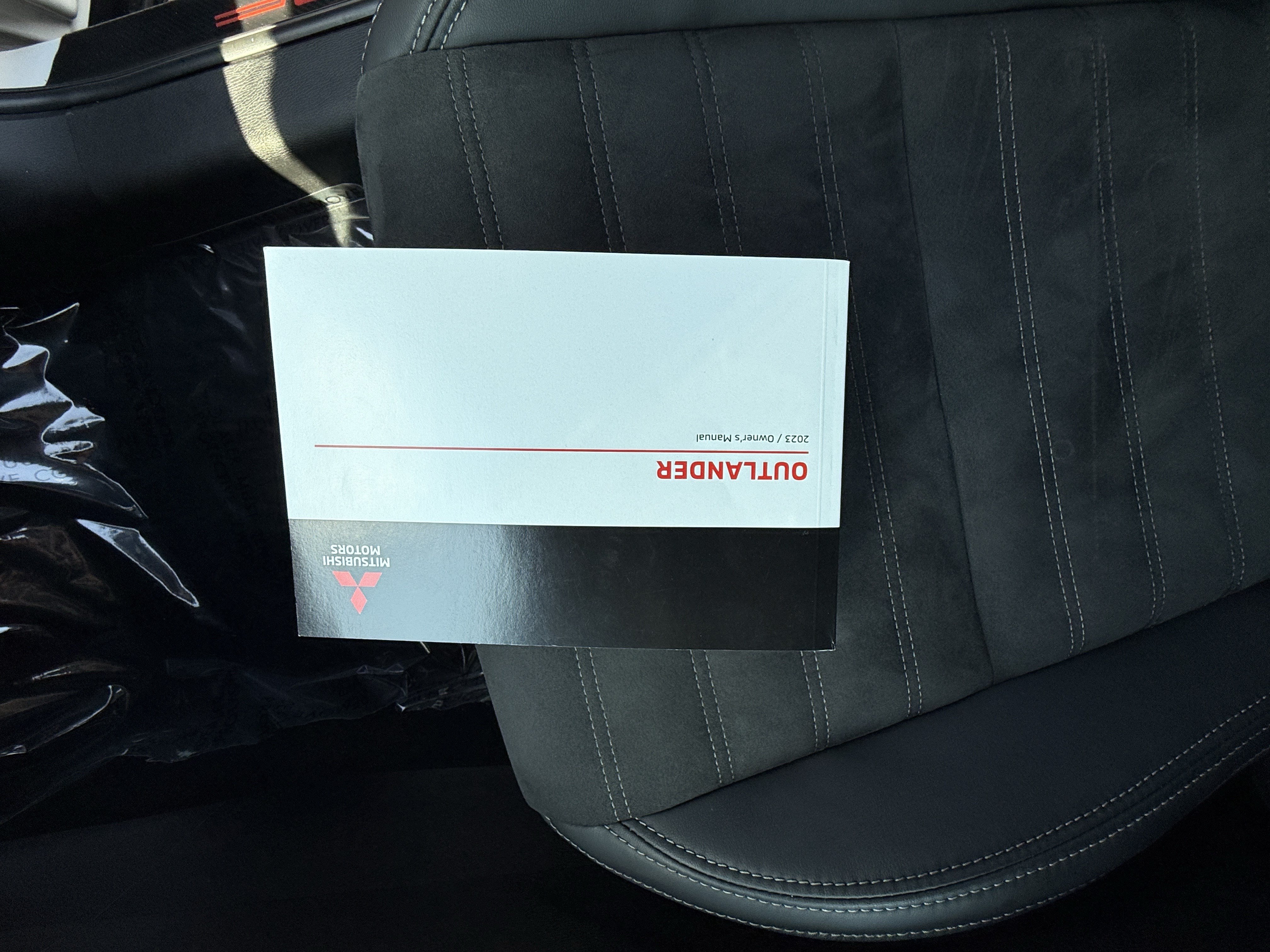 Used 2023 Mitsubishi Outlander Ralliart AWD/4WD image 34