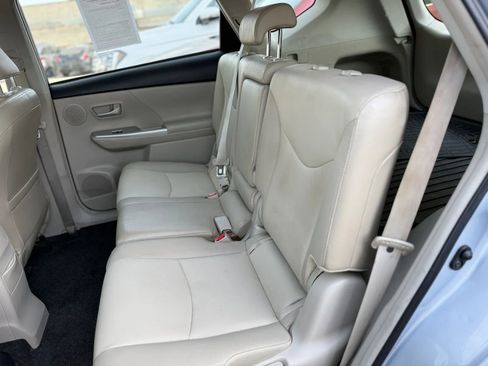 Used 2014 Toyota Prius V Five image 14