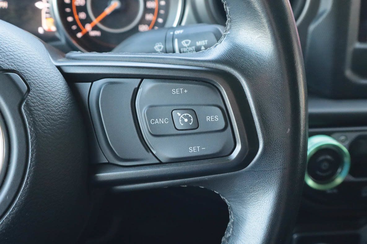 Used 2022 Jeep Gladiator Sport AWD/4WD image 30