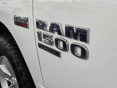 Used 2020 RAM 1500 Classic SLT w/ Luxury Group RWD image 10