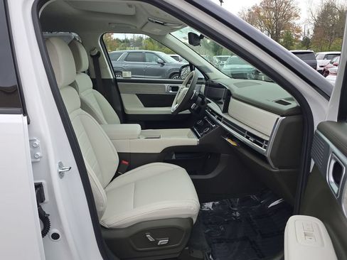 Used 2025 Hyundai Santa Fe Calligraphy AWD/4WD image 25