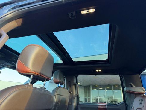 Used 2018 Ford F150 King Ranch image 10