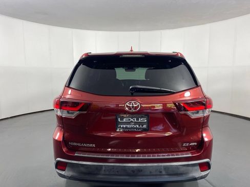 Used 2019 Toyota Highlander SE AWD/4WD image 8