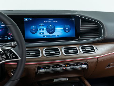 New 2026 Mercedes-Benz GLE 580 4MATIC image 19
