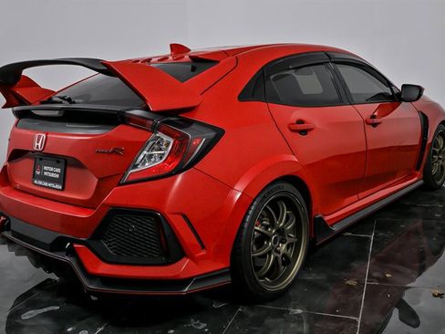 Used 2019 Honda Civic Type R image 10