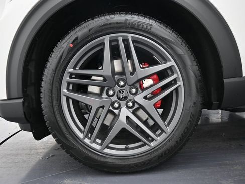 New 2026 Ford Explorer ST w/ Sun And Sound Package image 38