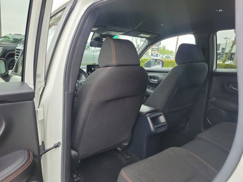 Used 2024 Honda HR-V Sport image 9