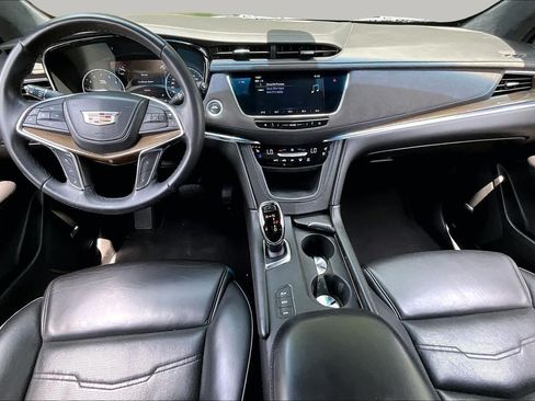 Used 2018 Cadillac XT5 Platinum AWD/4WD image 15