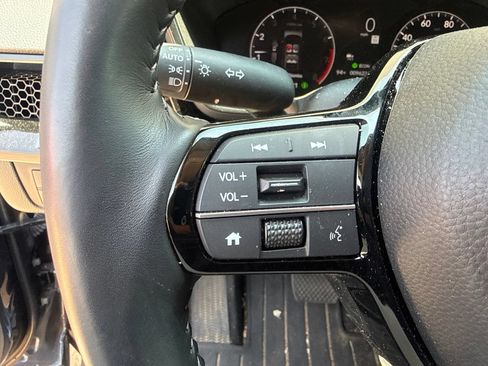 Used 2025 Honda CR-V EX-L image 15
