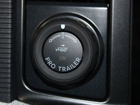 New 2025 Ford F150 Lariat w/ Equipment Group 502A High image 59