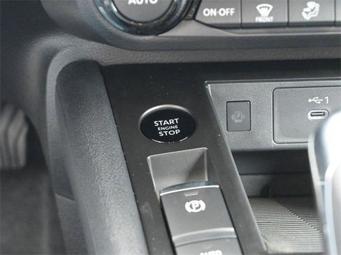 New 2026 Nissan Kicks SV image 32