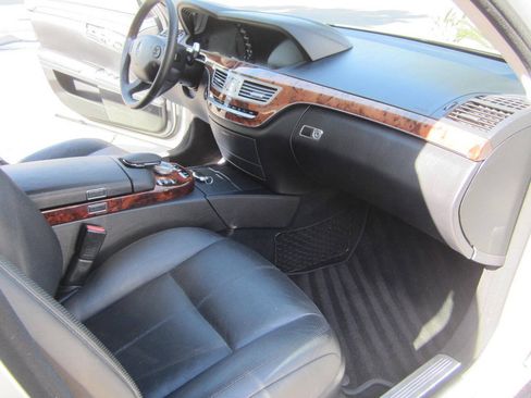 Used 2008 Mercedes-Benz S 550 image 24