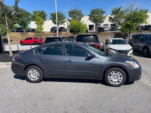 Used 2012 Nissan Altima 2.5 S FWD image 2