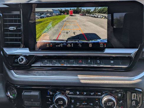 New 2026 GMC Sierra 1500 SLT w/ SLT Premium Plus Package AWD/4WD image 17