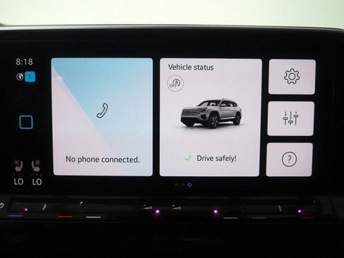 Used 2025 Volkswagen Atlas SE w/ Panoramic Sunroof Package FWD image 29