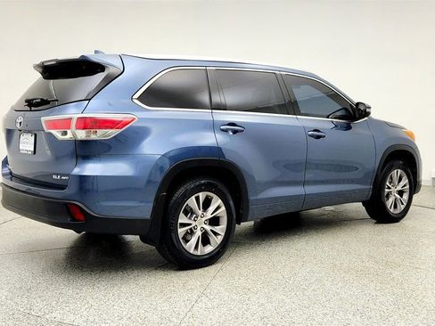 Used 2015 Toyota Highlander XLE AWD/4WD image 5
