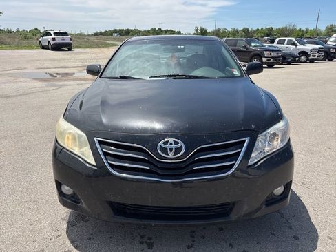 Used 2011 Toyota Camry XLE w/ XLE Extra-Value Pkg #1 image 8
