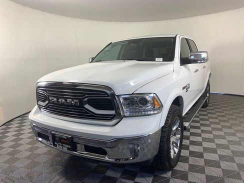 Used 2019 RAM 1500 Laramie AWD/4WD image 5
