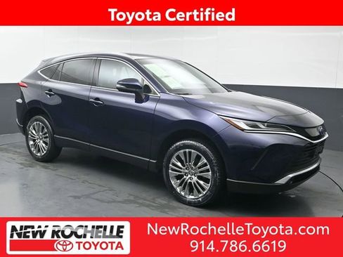 Used 2024 Toyota Venza XLE AWD/4WD image 1
