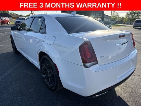 Used 2019 Chrysler 300 S AWD/4WD image 33