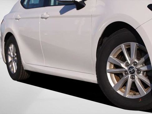 Certified 2025 Toyota Camry LE image 3