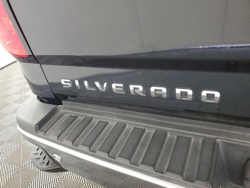 Used 2017 Chevrolet Silverado 3500 LTZ w/ Duramax Plus Package image 32