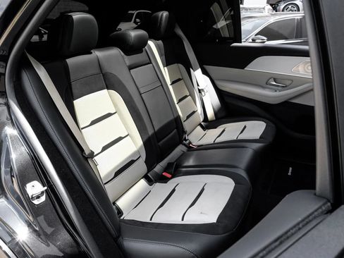 Used 2024 Mercedes-Benz GLE 63 AMG S image 40