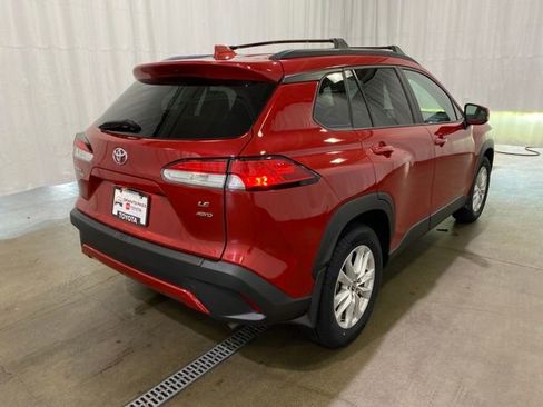 Certified 2023 Toyota Corolla Cross LE AWD/4WD image 4