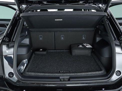 New 2026 Volkswagen Tiguan SEL R-Line AWD/4WD image 68
