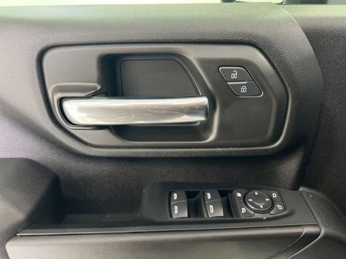 Used 2024 Chevrolet Silverado 2500 Custom w/ Custom Value Package image 20