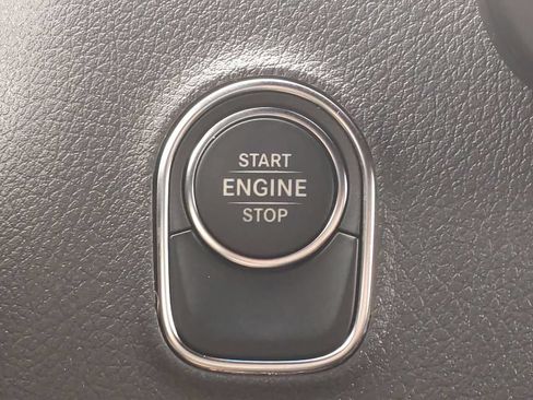 Used 2022 Mercedes-Benz Sprinter 2500 image 22