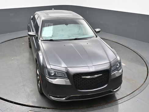 Used 2017 Chrysler 300 S w/ 300S Premium Group image 45