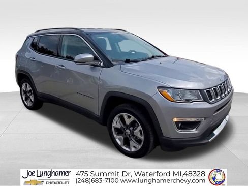Used 2019 Jeep Compass Limited w/ Safety & Security Group AWD/4WD image 2