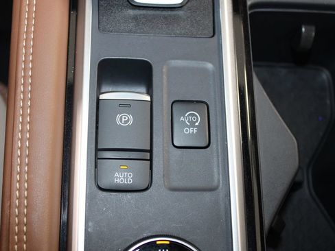 Used 2026 Nissan Pathfinder Platinum AWD/4WD image 46