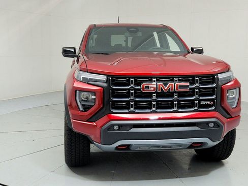 Certified 2024 GMC Canyon AT4 w/ AT4 Premium Package AWD/4WD image 8