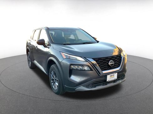 Used 2023 Nissan Rogue S image 1