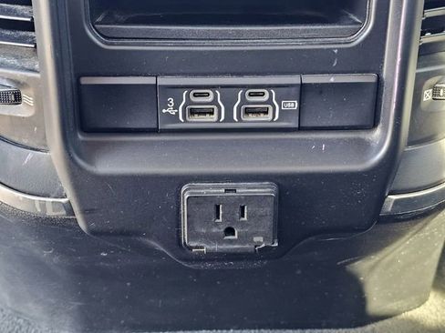 Used 2019 RAM 1500 Big Horn image 18