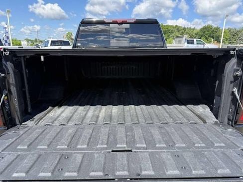 Used 2024 GMC Sierra 2500 Denali w/ Denali Reserve Package AWD/4WD image 9