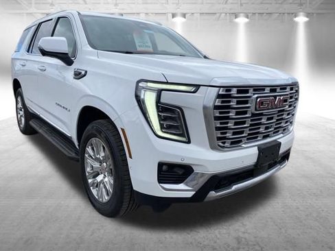 Used 2025 GMC Yukon Denali AWD/4WD image 2
