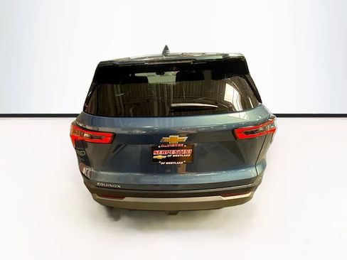New 2026 Chevrolet Equinox LT w/ Convenience Package II FWD image 7