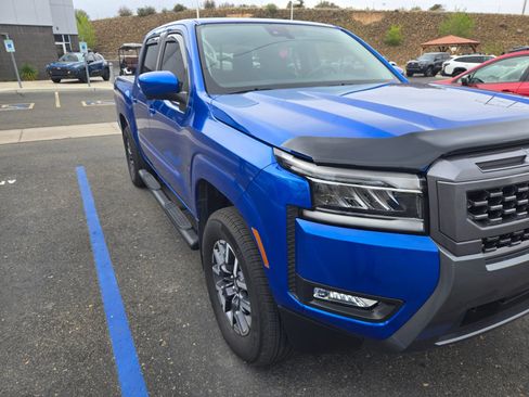 Used 2025 Nissan Frontier SL image 9